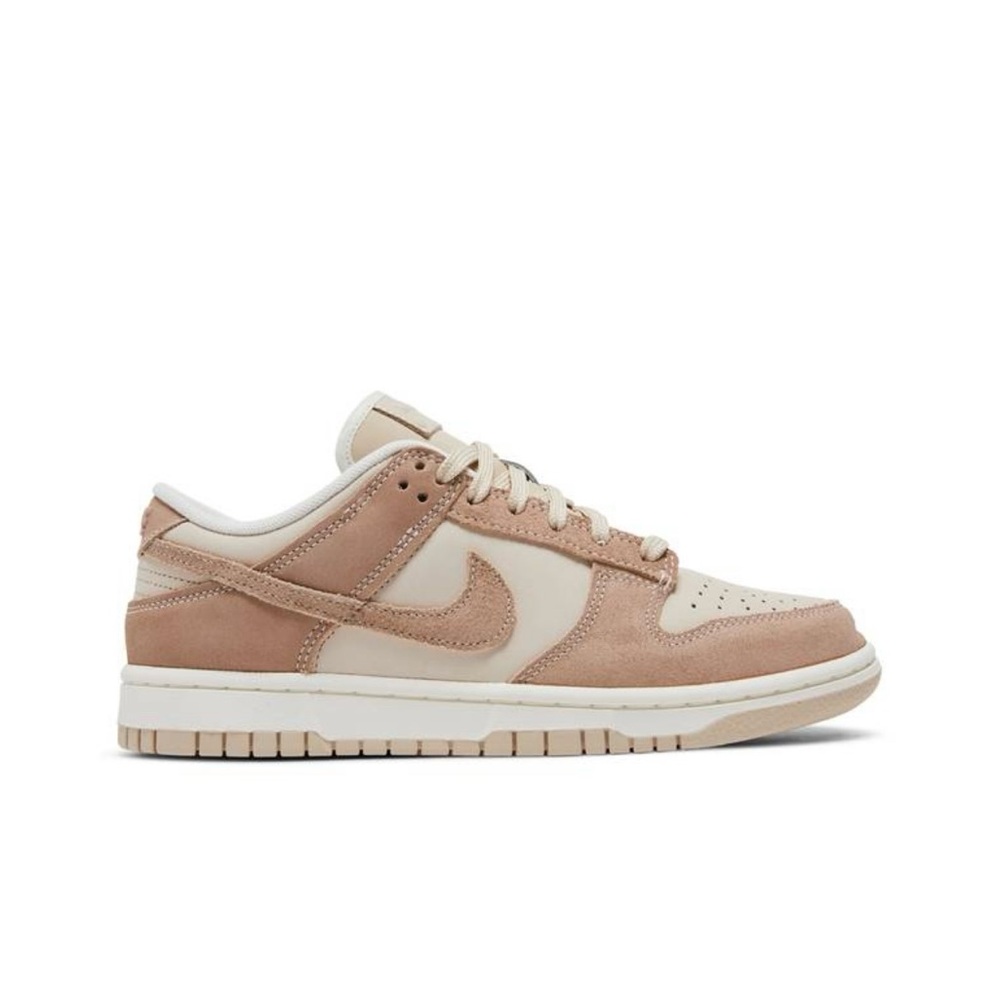 2023 Women’s Low Dunk SE Sandrift